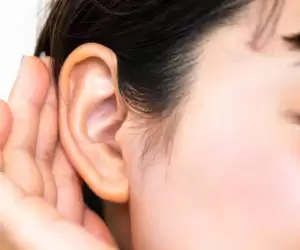 Kepçe Kulak Ameliyatı (Otoplasti)